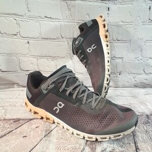 On Cloud Cloudflow Womens Running Shoe 9.5